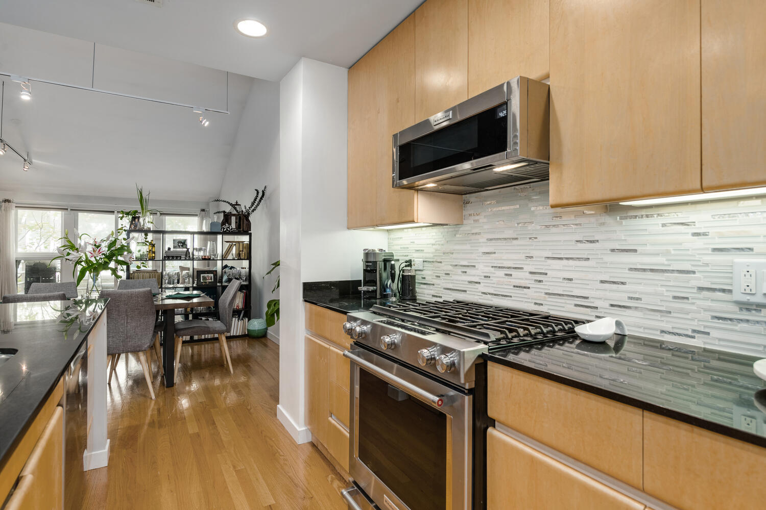 2828 N Talman Avenue Unit: G