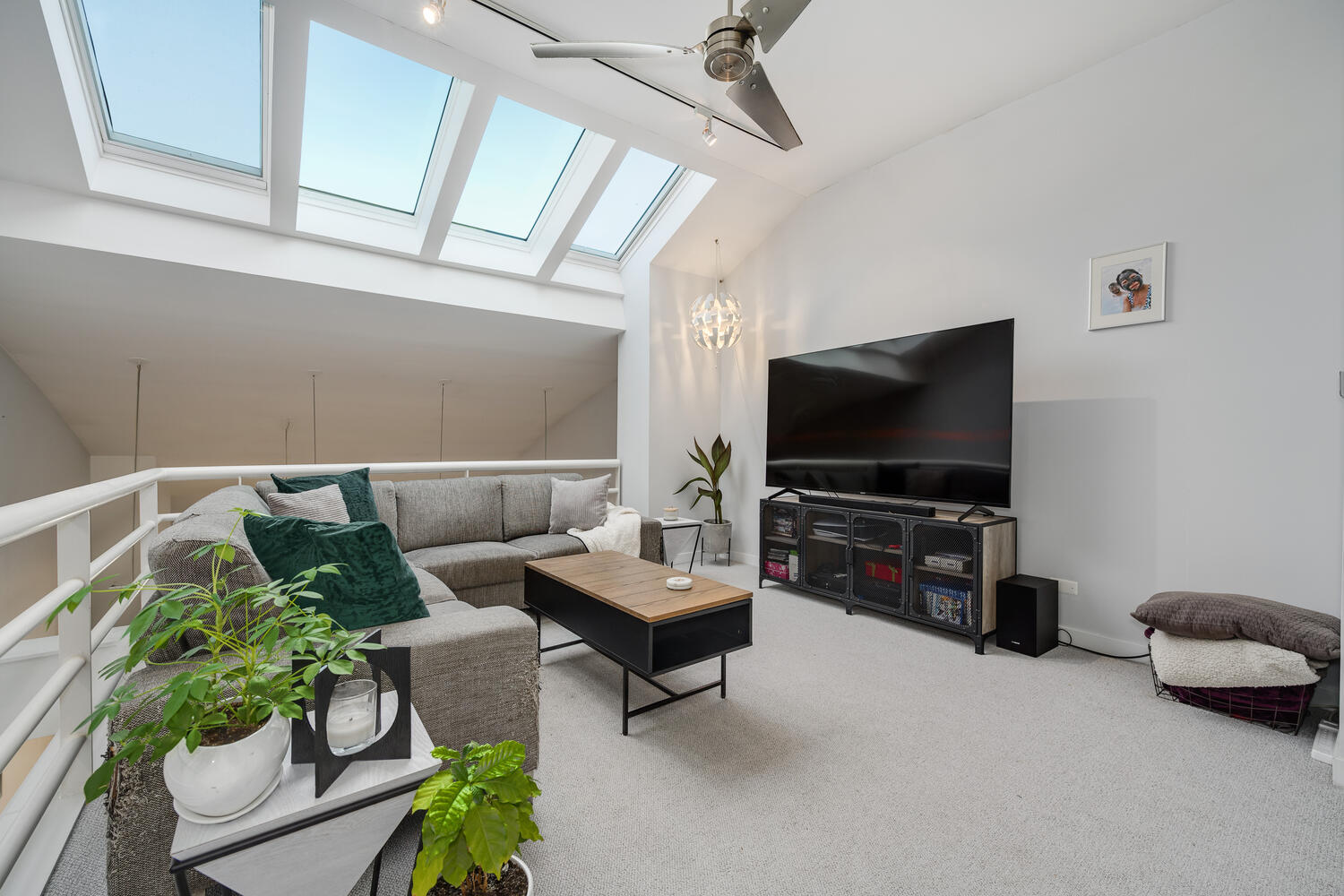 2828 N Talman Avenue Unit: G