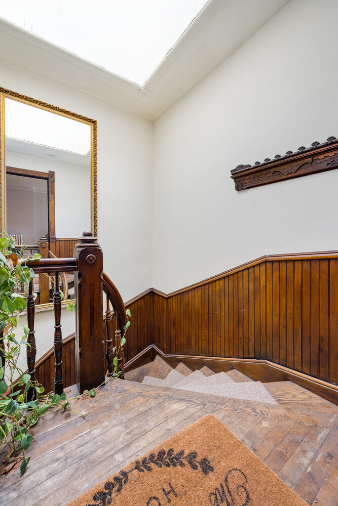 2233 N Bissell Street Unit: 3