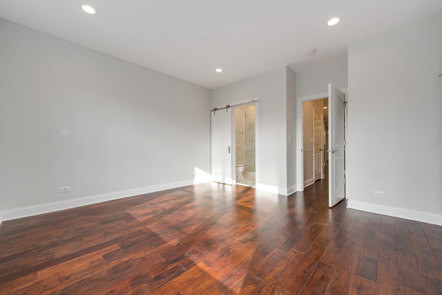1919 N Drake Avenue Unit: B