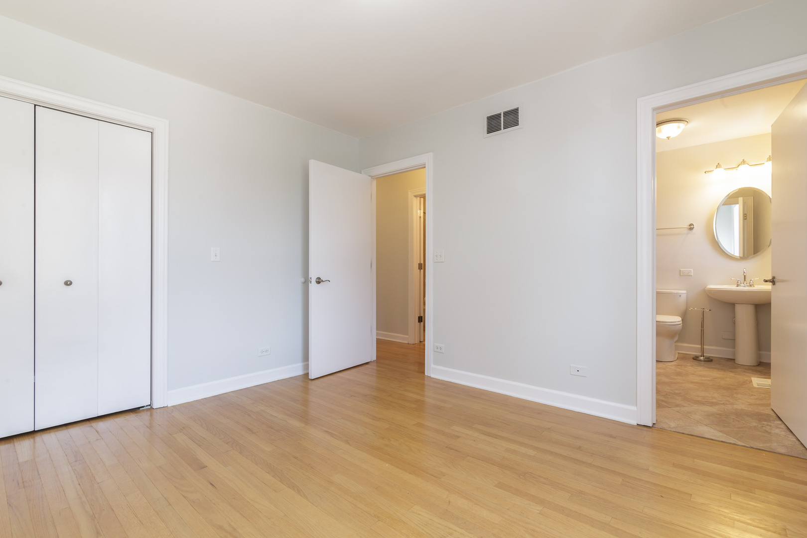 315 S Ashland Avenue Unit: CH-4