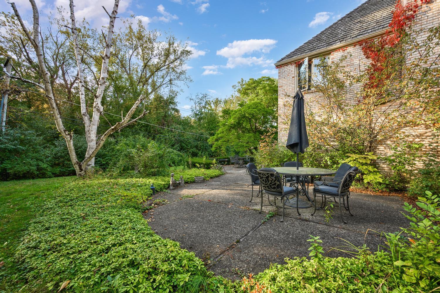 1340 Wood Hill Lane