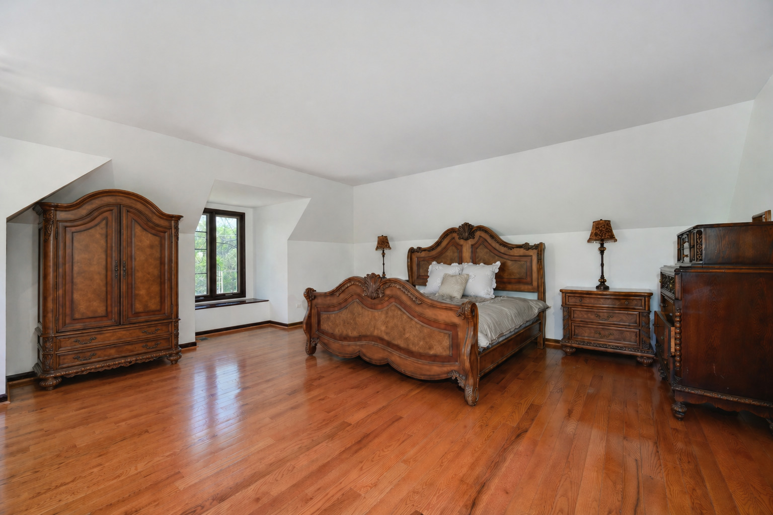 1340 Wood Hill Lane