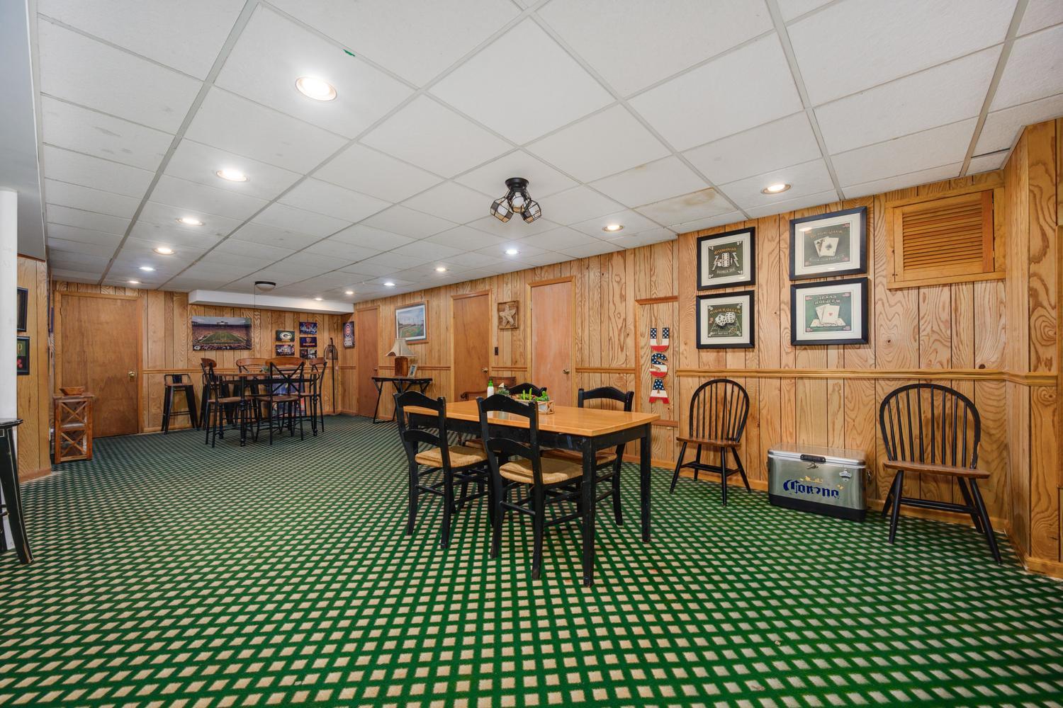 1340 Wood Hill Lane