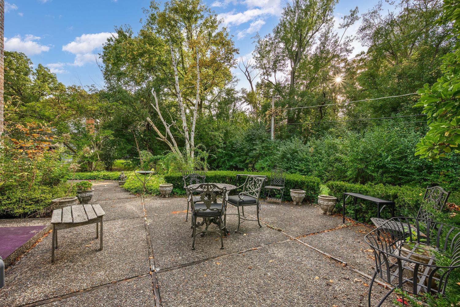 1340 Wood Hill Lane