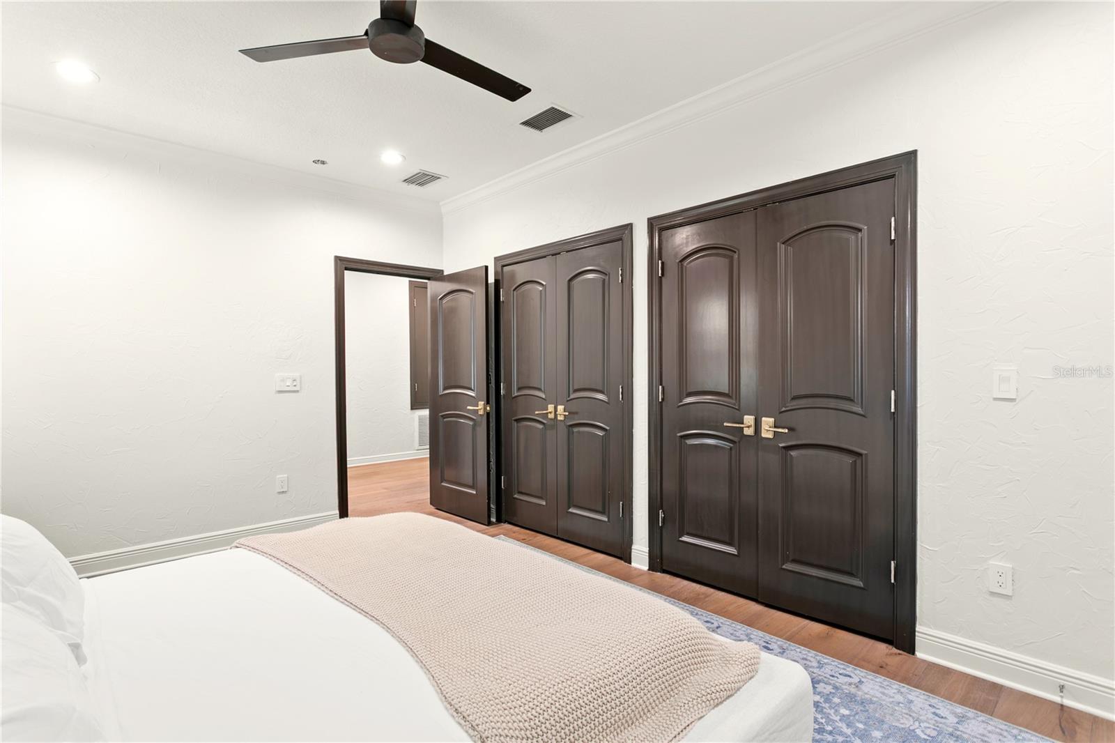 2936 W KNIGHTS AVE #B