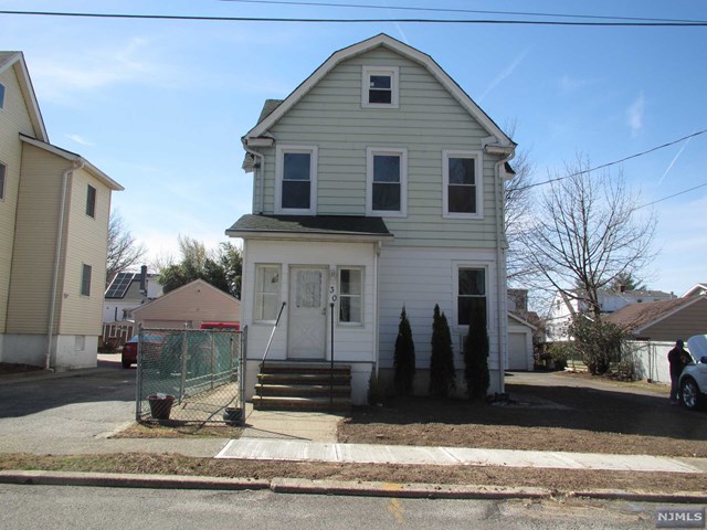 30 Ottawa Avenue 2nd fl