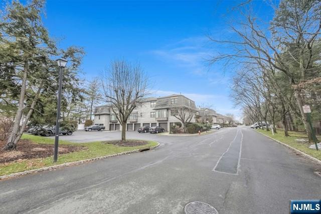 10 Fallsbridge Drive