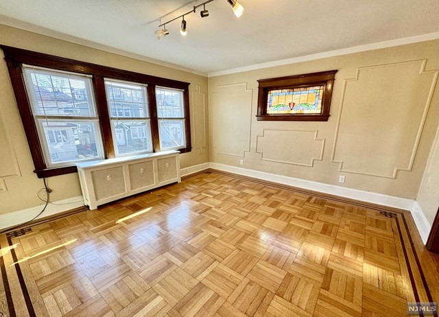 575 Saint Pauls Avenue