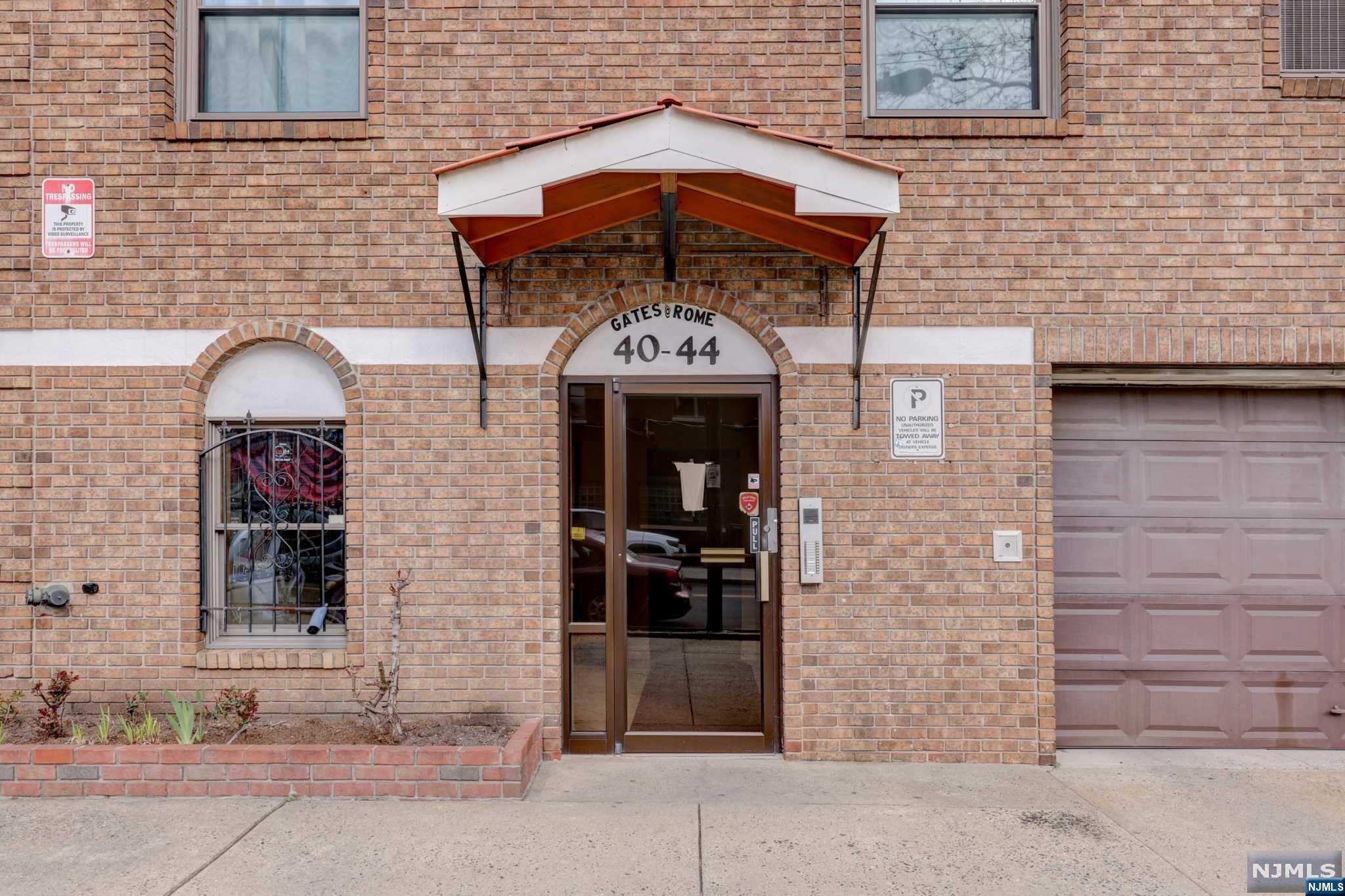 40-44 Rome Street 11