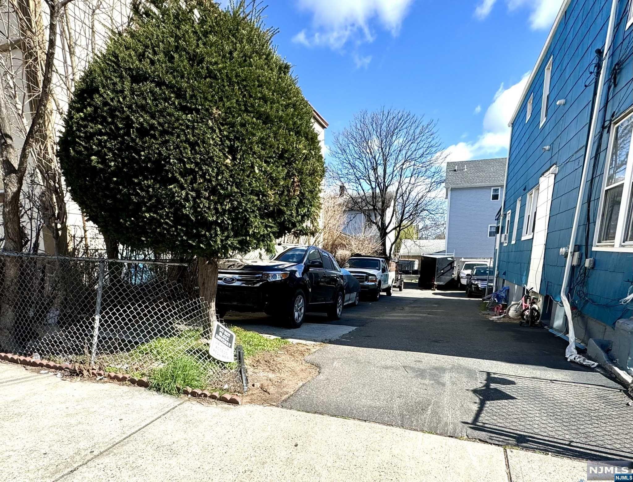 100 Hammond Avenue