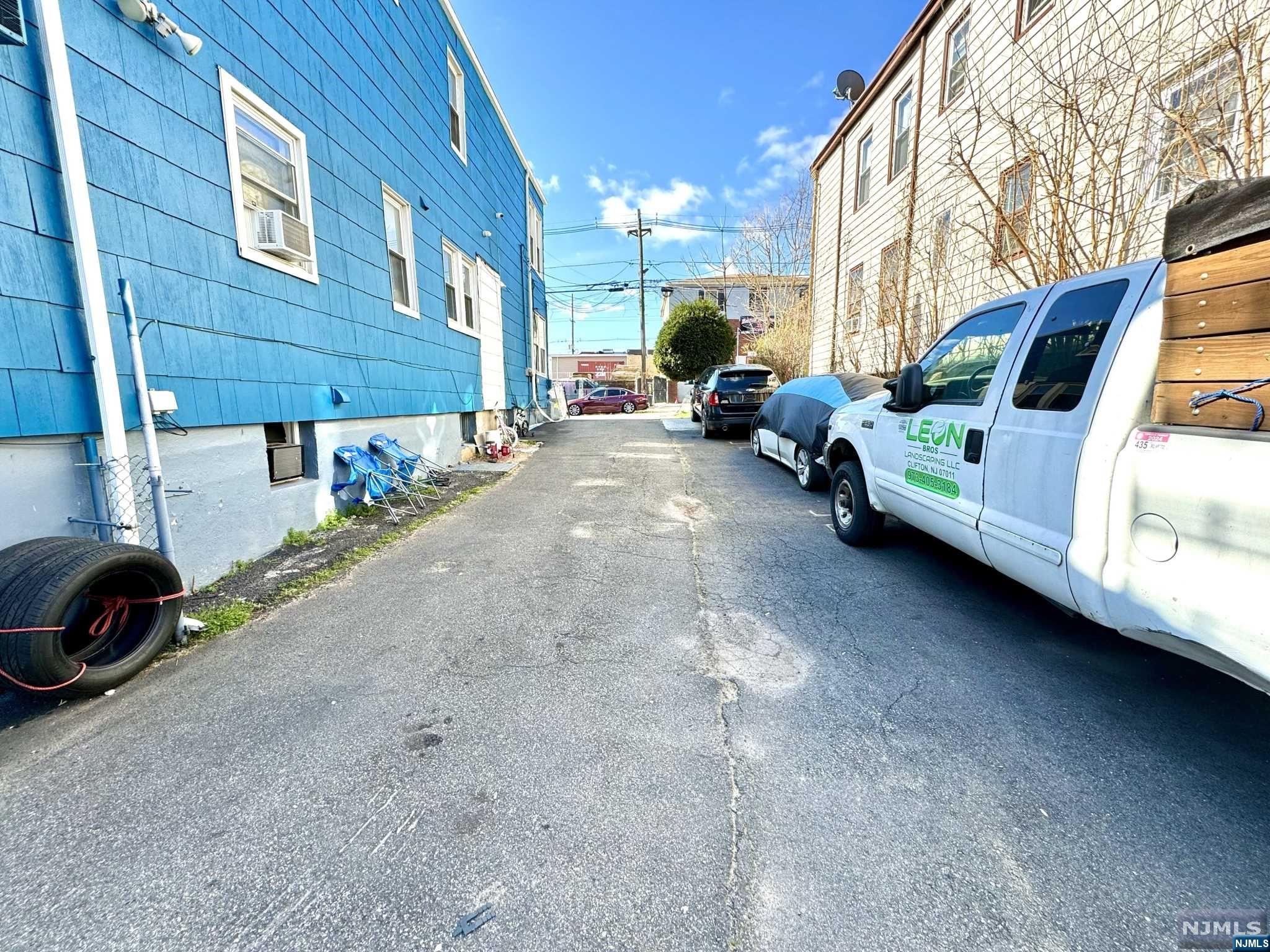 100 Hammond Avenue