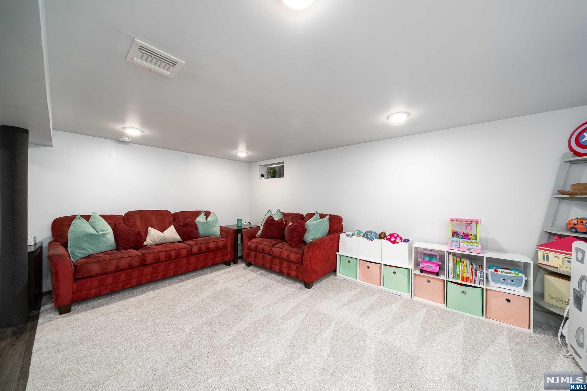 39 Kennedy Drive