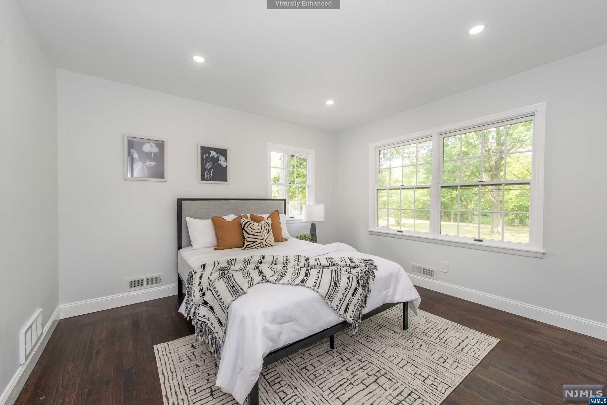 149 Lake W Drive