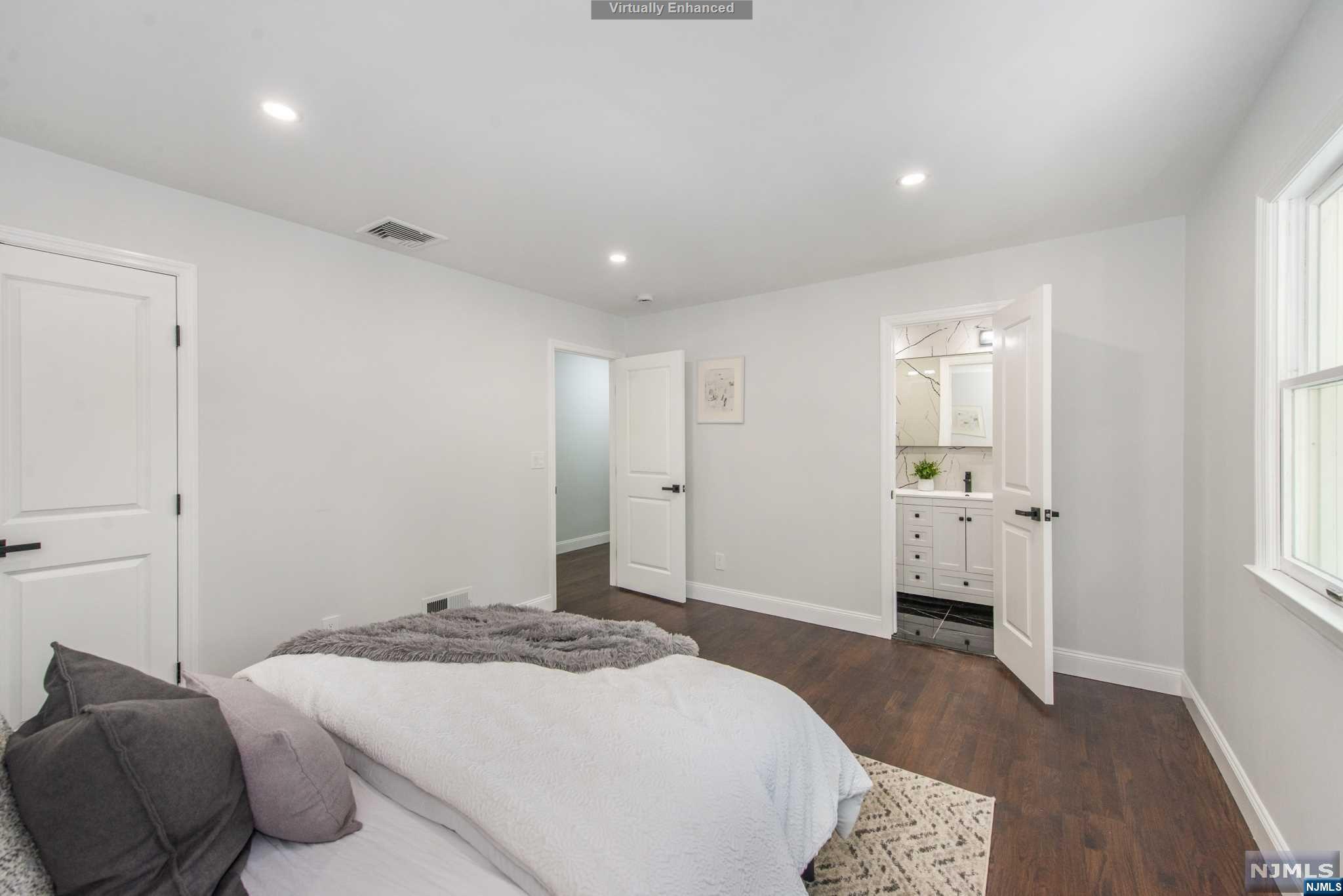149 Lake W Drive