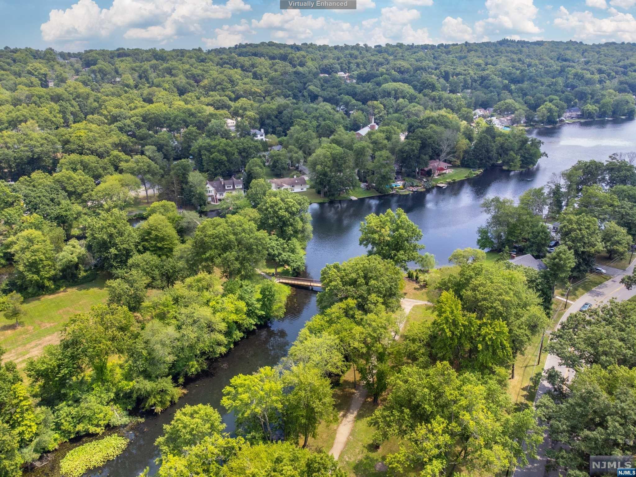 149 Lake W Drive