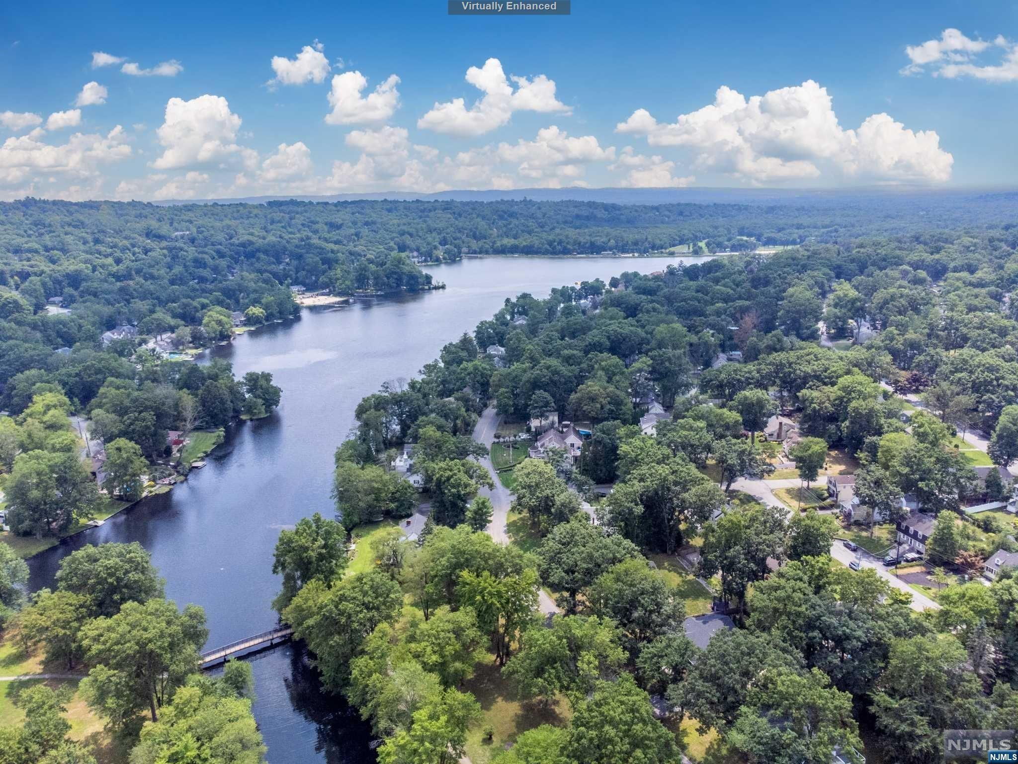 149 Lake W Drive