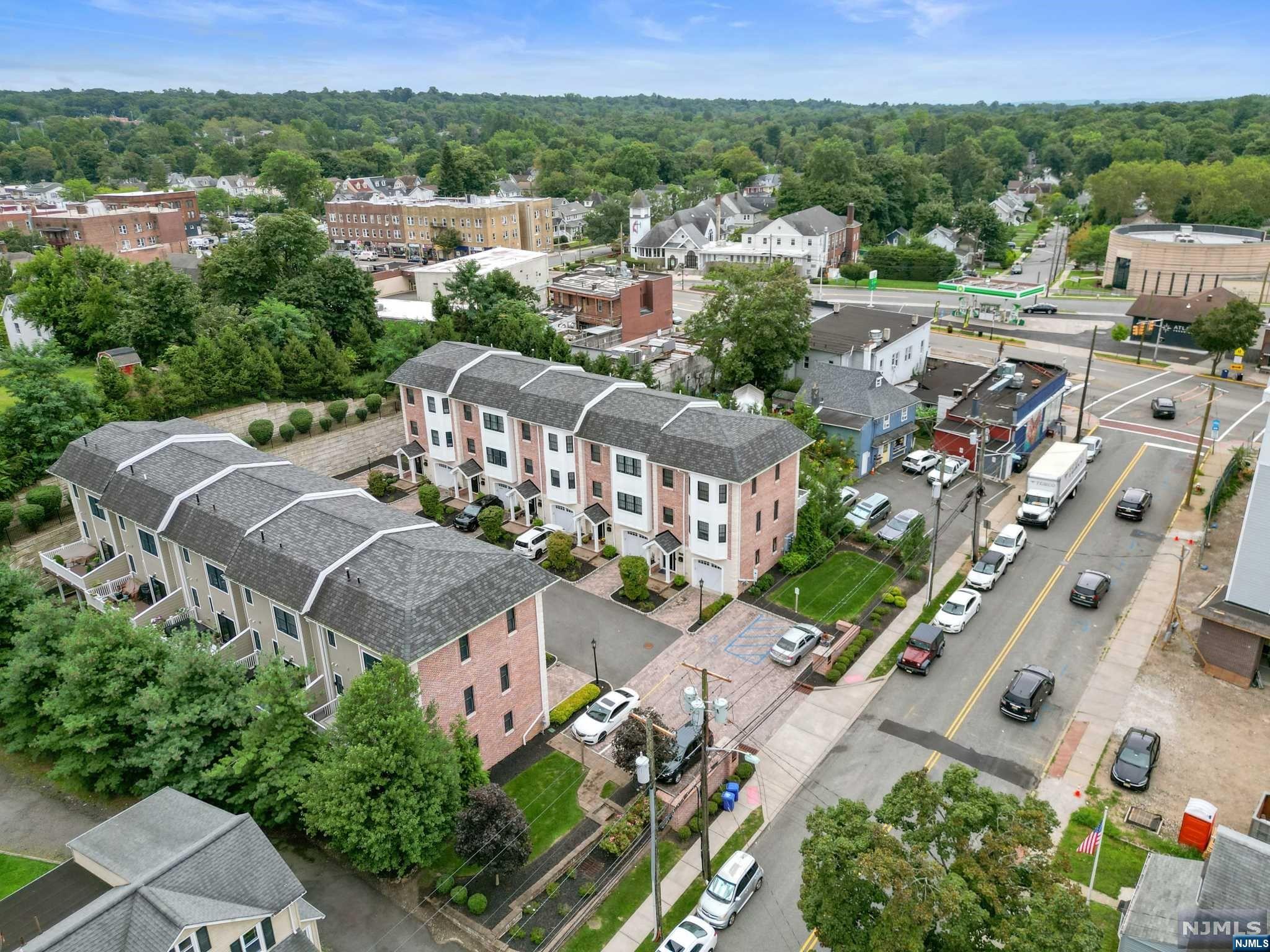4 Central Avenue