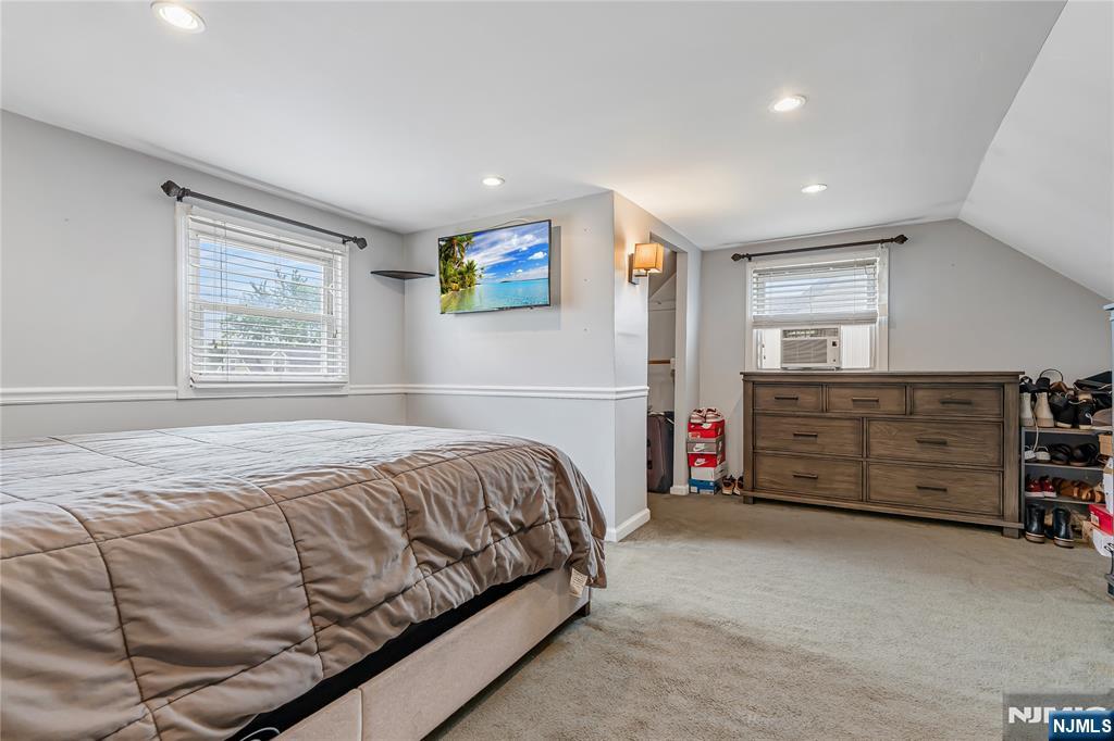 9 Knollwood Road