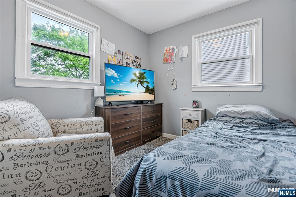 9 Knollwood Road