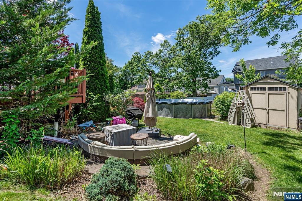 9 Knollwood Road