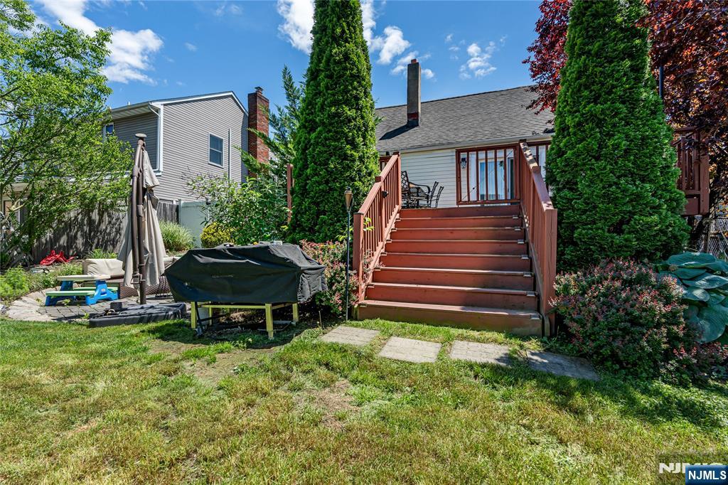 9 Knollwood Road