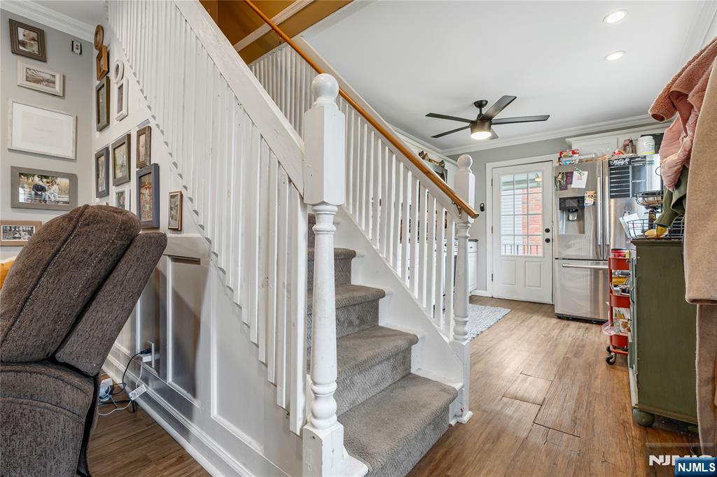 9 Knollwood Road