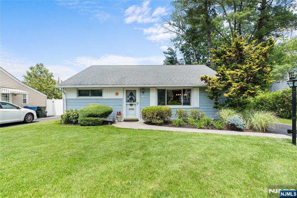 458 Riverside Terrace