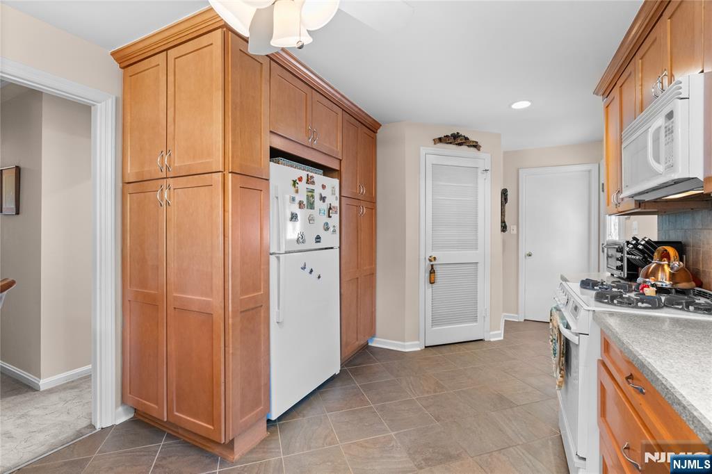 458 Riverside Terrace