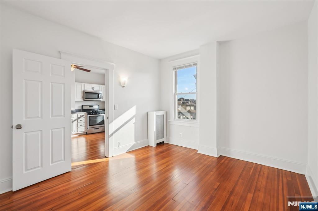 125 Madeline Avenue