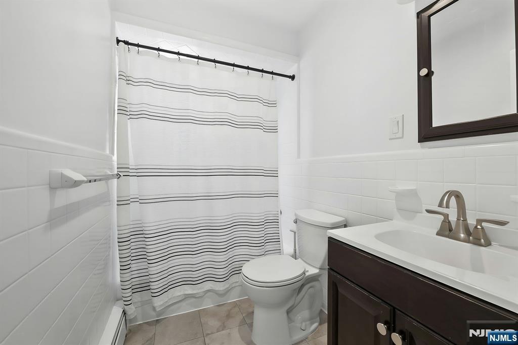 198 Conover Avenue 4