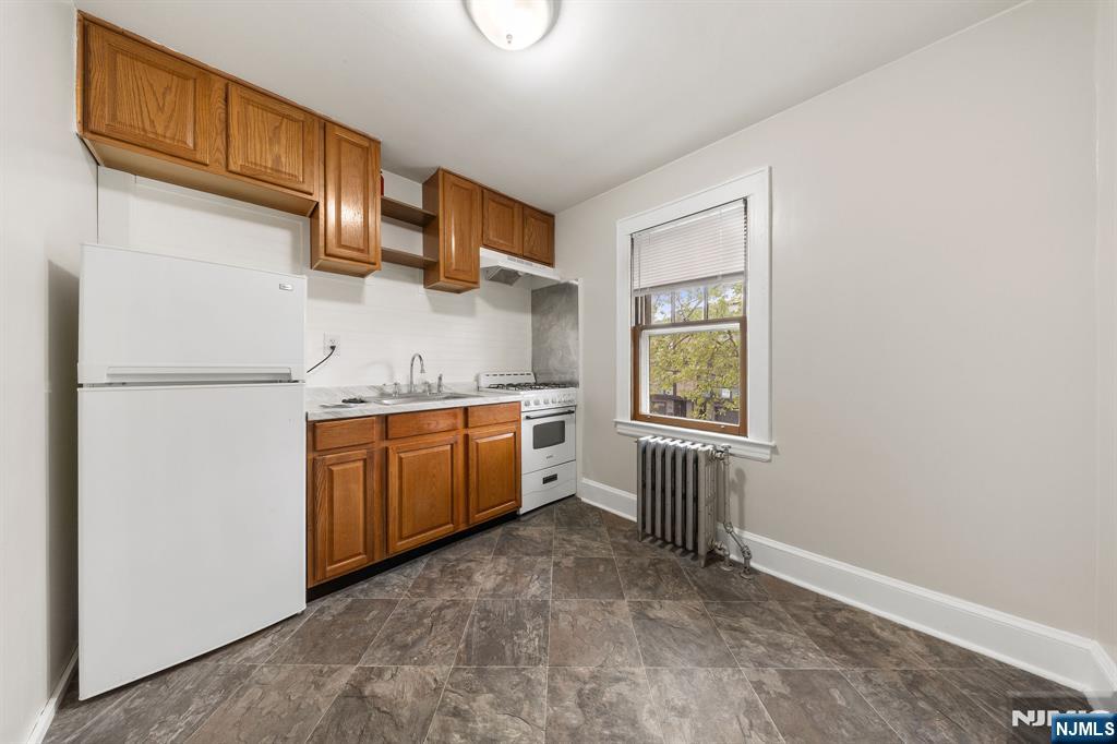 415 Lincoln Avenue 2