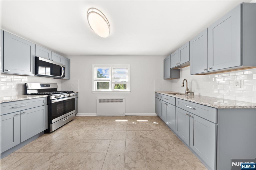 81 Grant Avenue 2