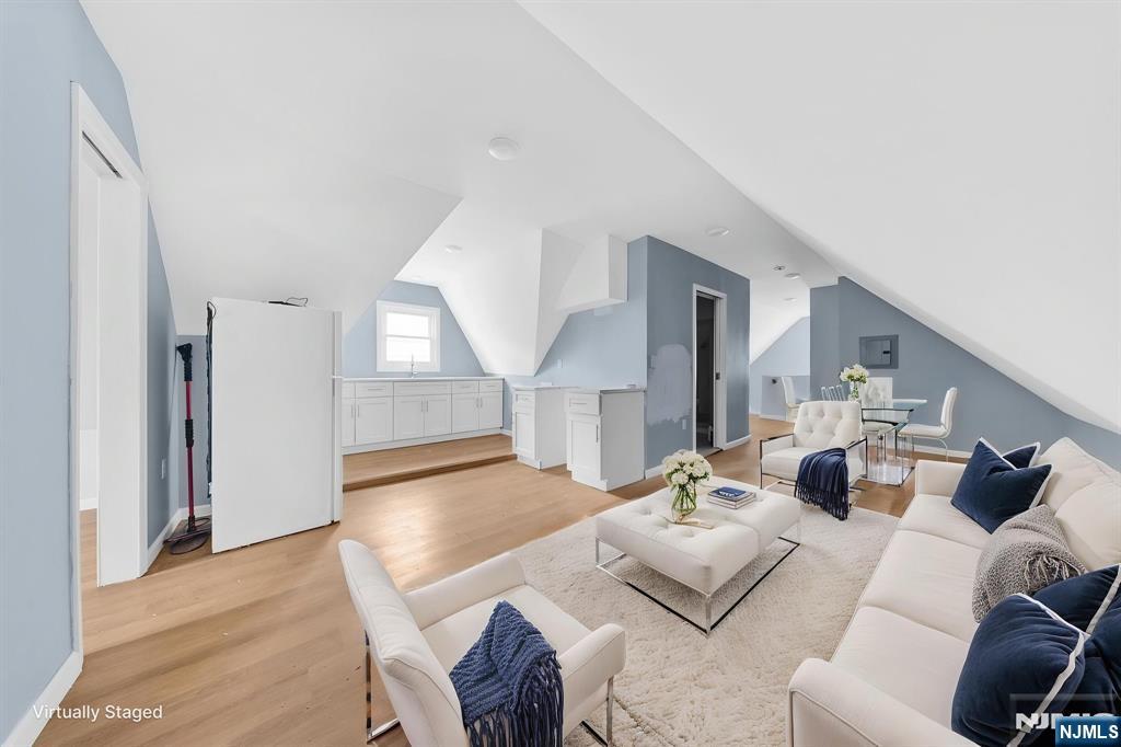 16 Madison Avenue