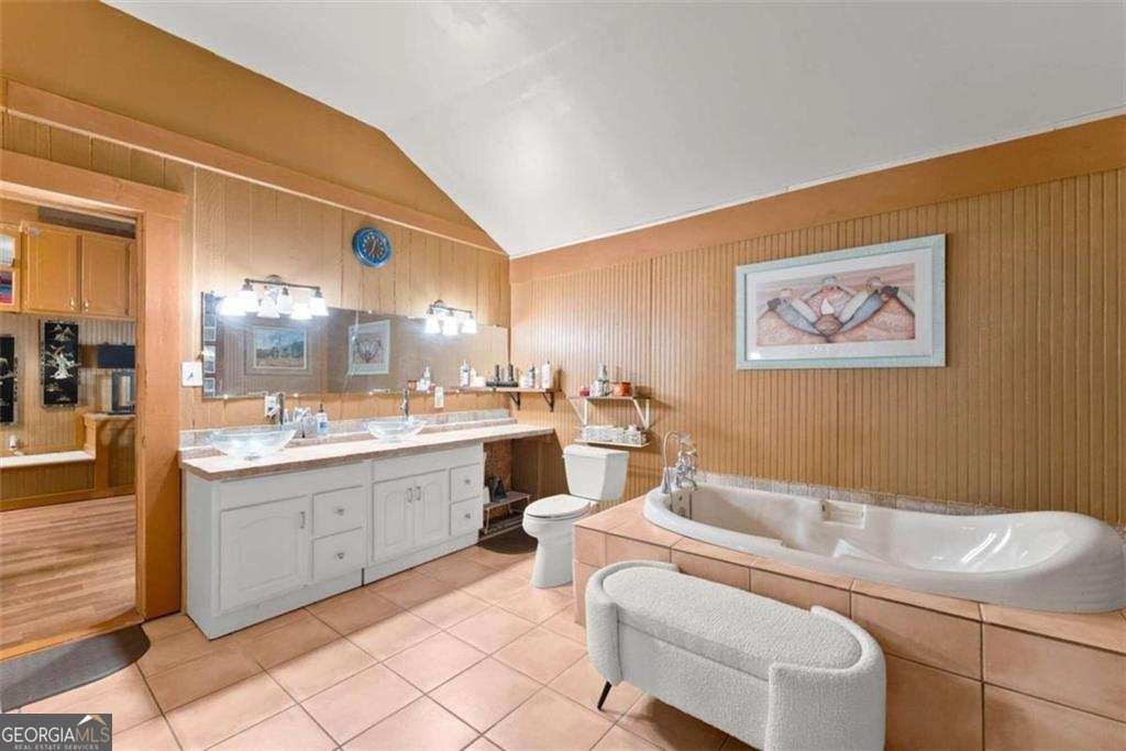 459 Gold Ridge Road