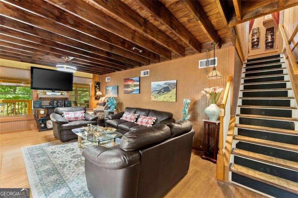 459 Gold Ridge Road