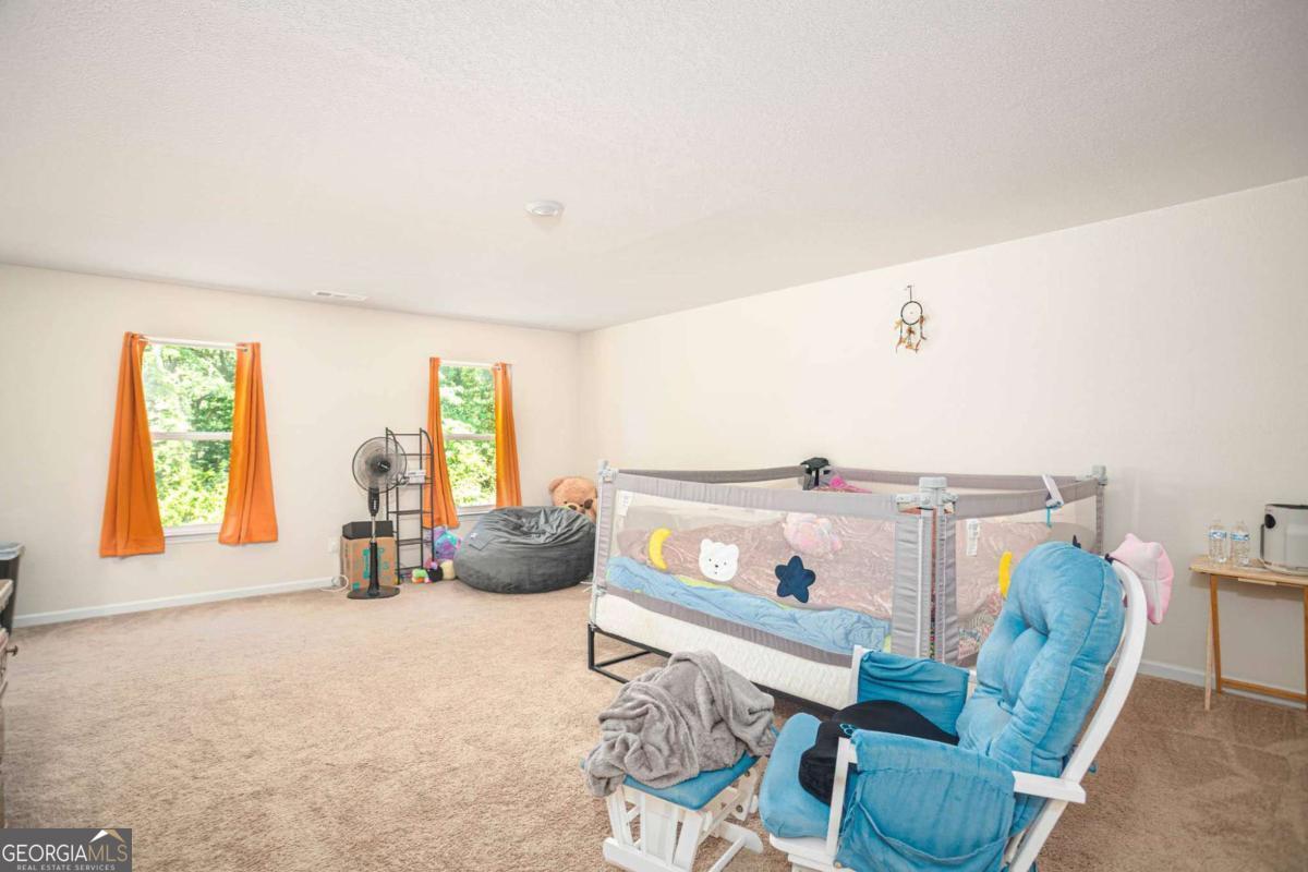 653 Meadows Farm Way