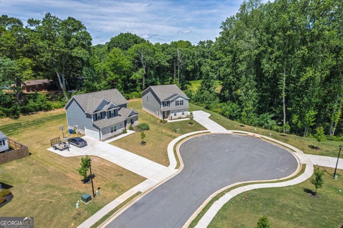 653 Meadows Farm Way