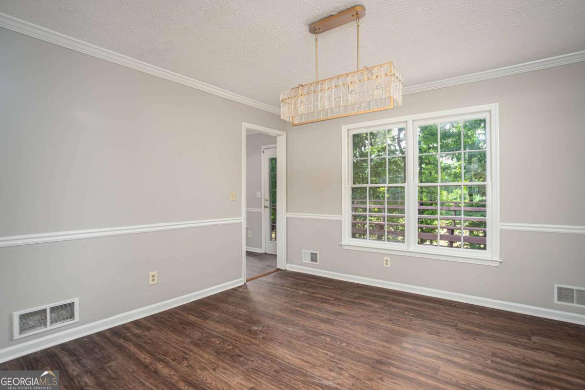 1404 Glenfield Drive