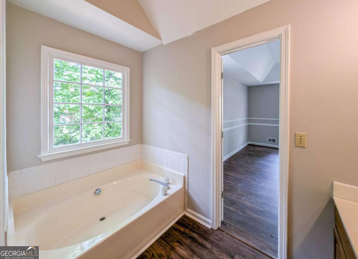 1404 Glenfield Drive
