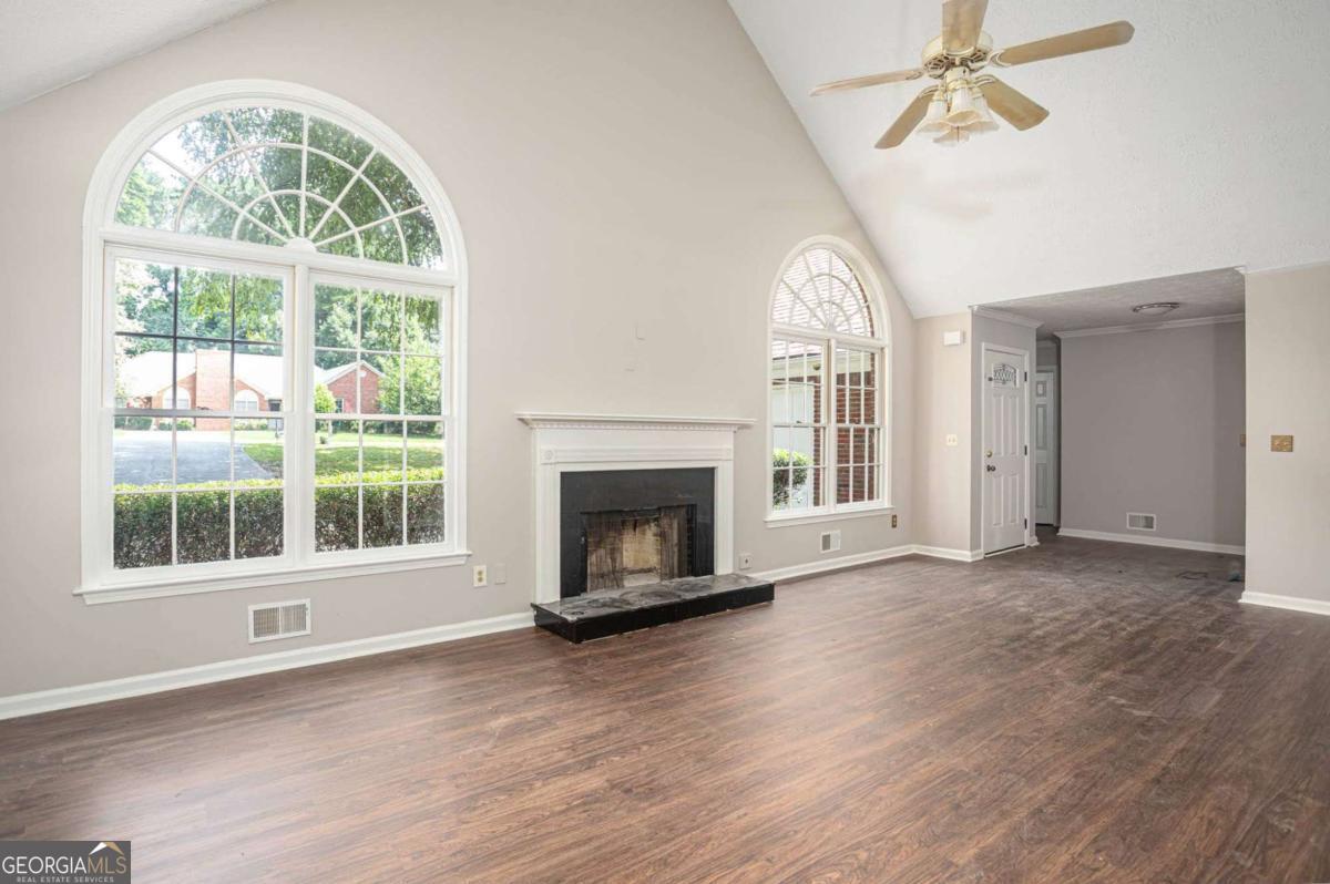 1404 Glenfield Drive