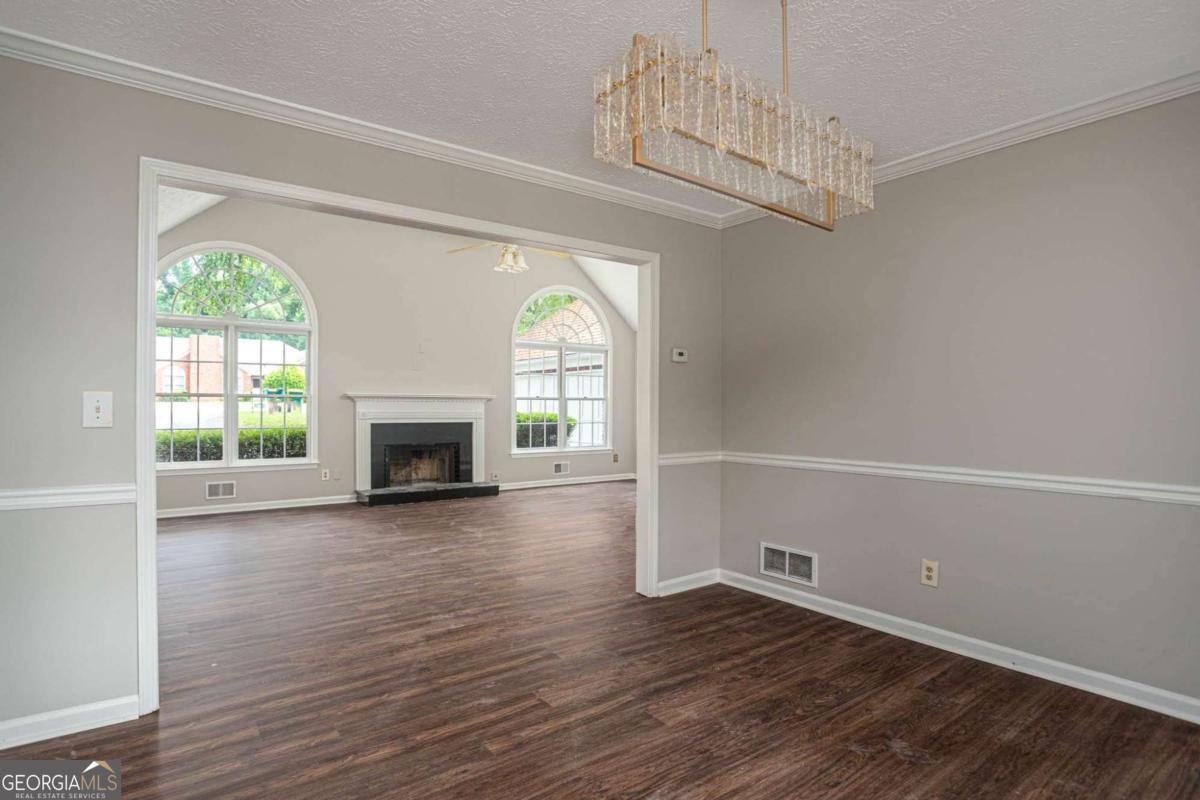 1404 Glenfield Drive