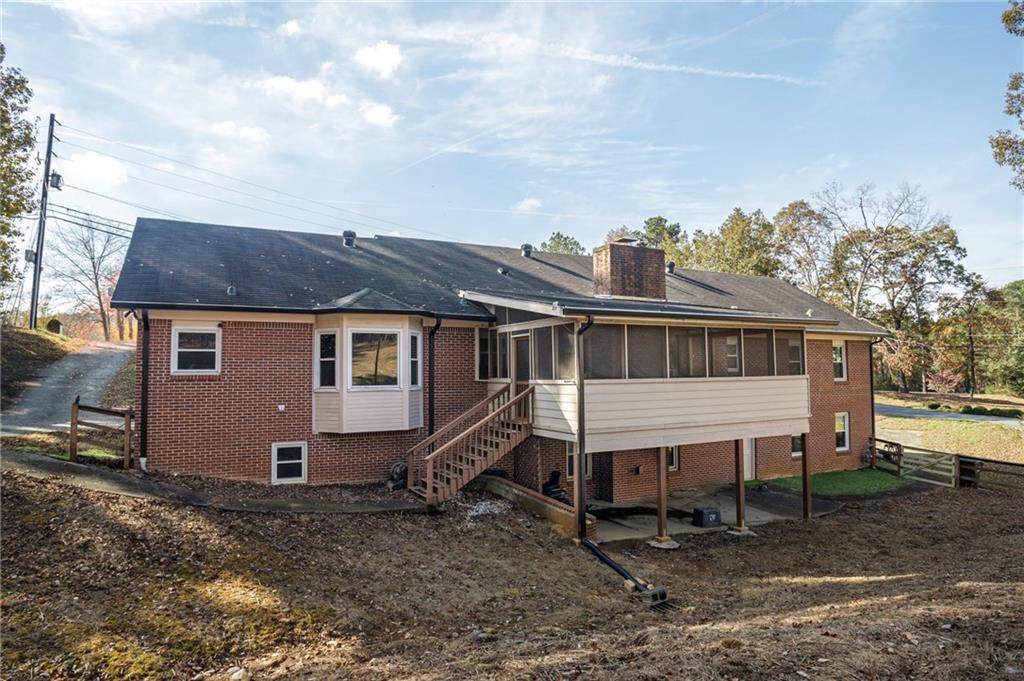 3354 S Scales Road