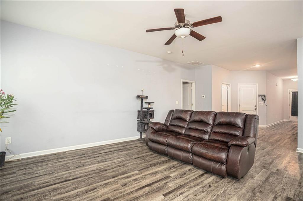 2038 Highway 63