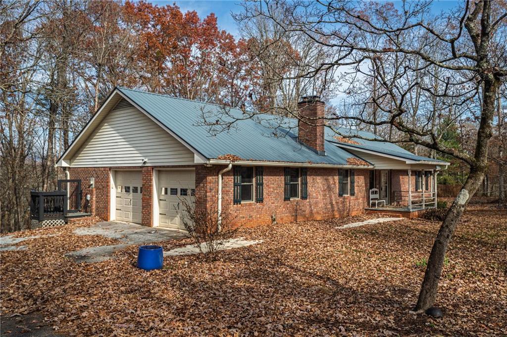 323 McCartan Trail