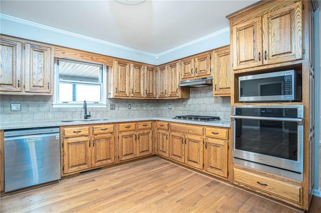323 McCartan Trail