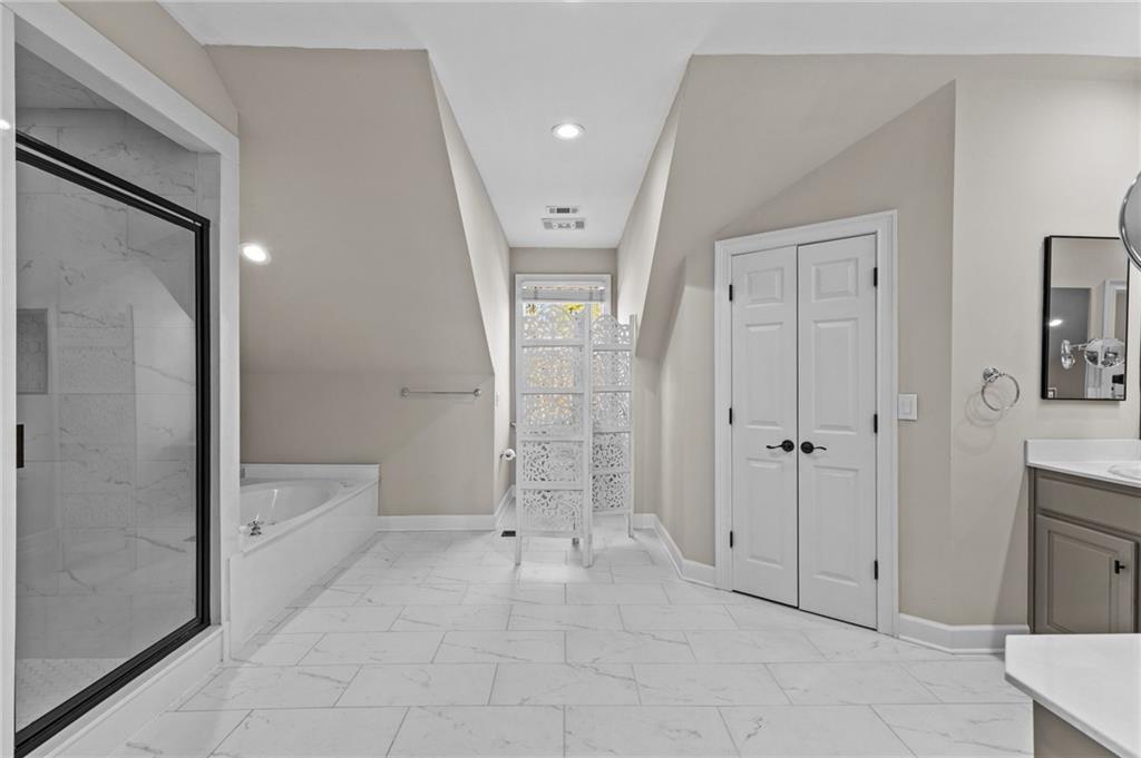 6396 Loch Arbor Drive