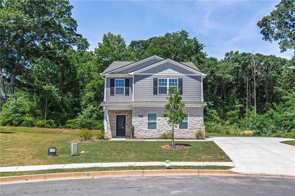 653 Meadows Farm Way