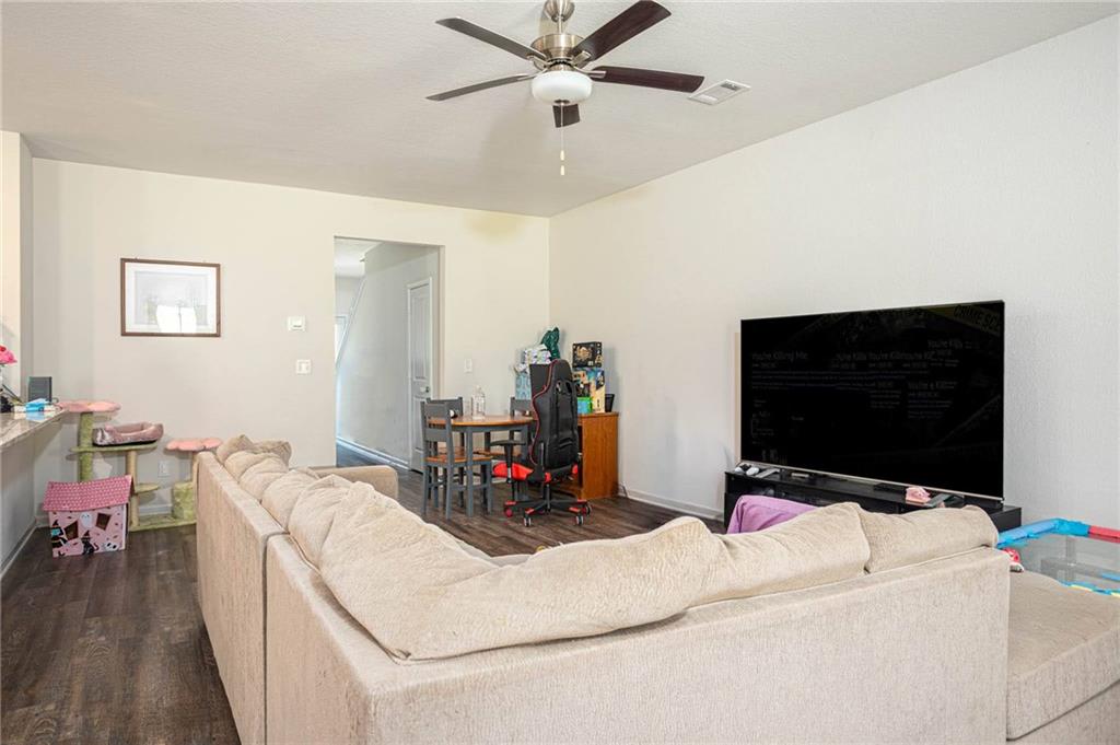653 Meadows Farm Way