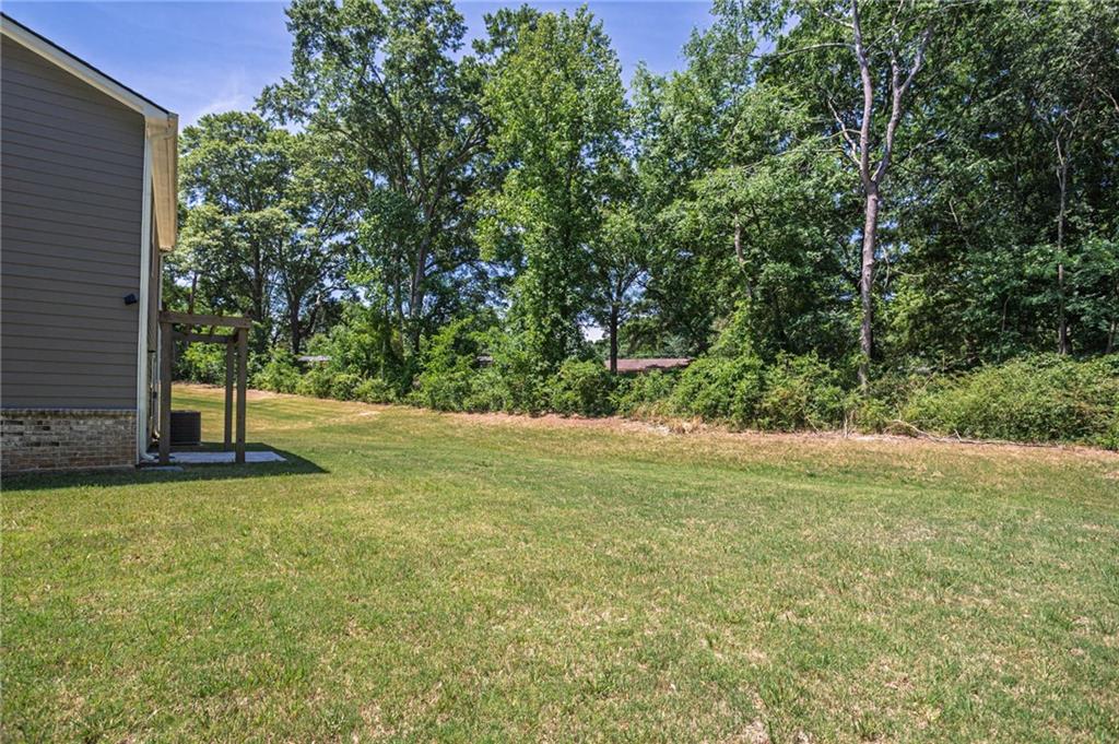653 Meadows Farm Way